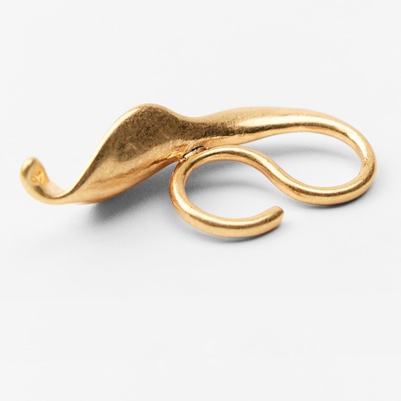 NWT Zara Gold Leaf Ring - Picture 3 of 3